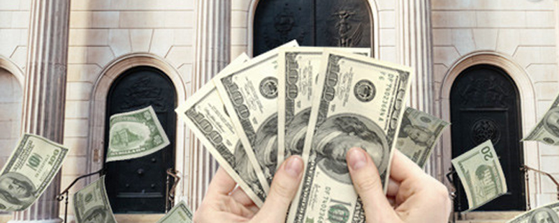 为什么美国上下都急于复工？看其有多少存款和负债，马上就明白了