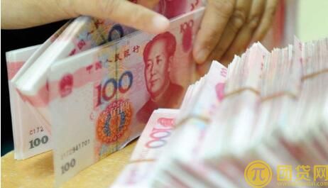 小额贷款10万利息多少_咋算 