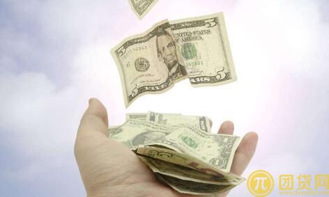 贷款10万一年利息多少 