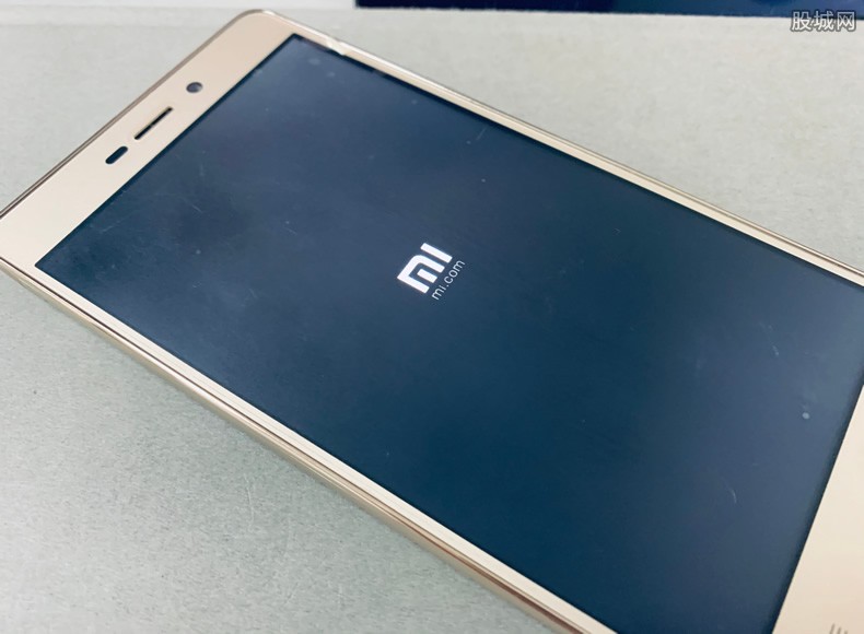 小米首发80W无线快充 充满电只需要19分钟即可