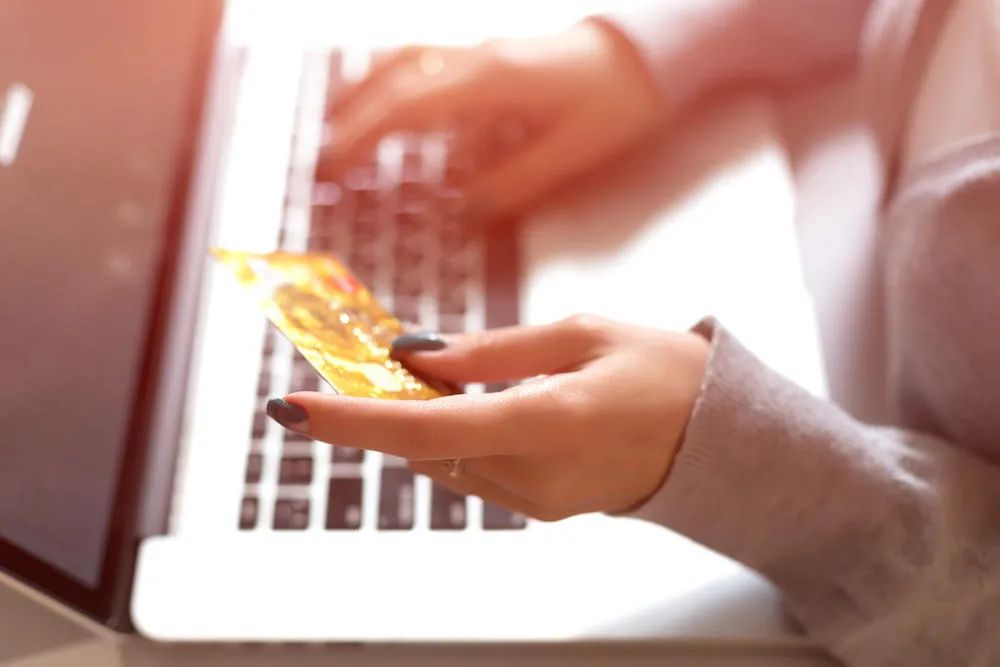 逾期后收到银行短信是真的吗？3招判真假！