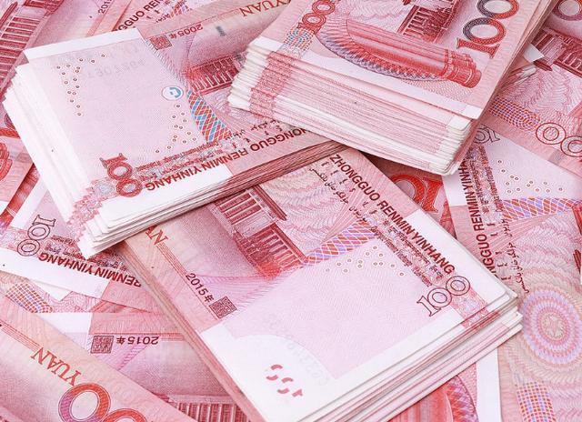 人民币对美元汇率跨入6.4时代 专家提醒外贸企业减少单边押注