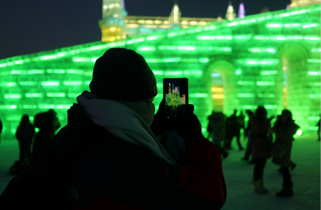 史上最惨景点：“就地过年”背后的哈尔滨！