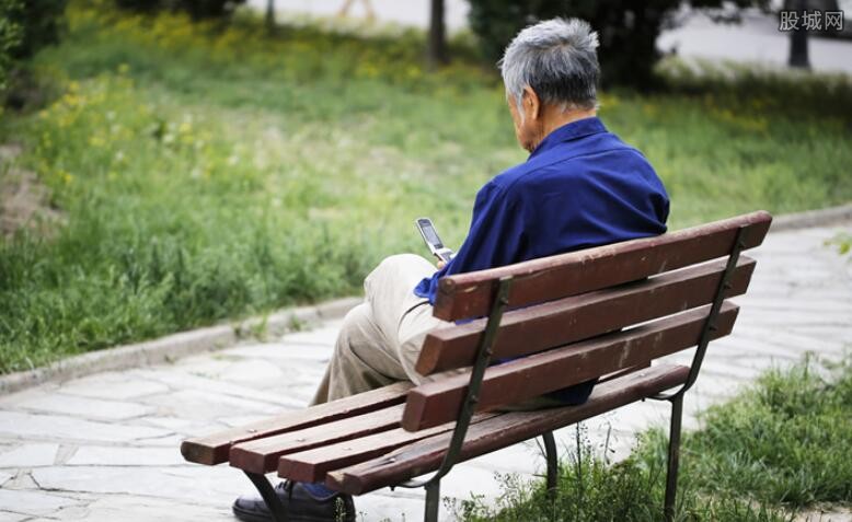 怎么为老人买保险