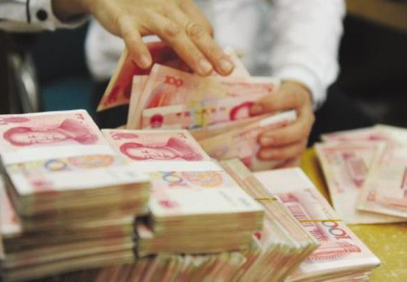 在银行存钱，银行还给你送“礼品”...