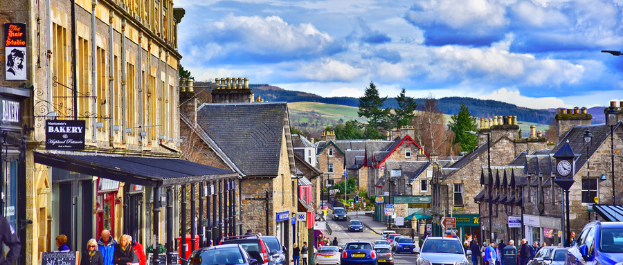 一欧元等于多少人民币？顺便说说欧洲人的平均工资有多少？