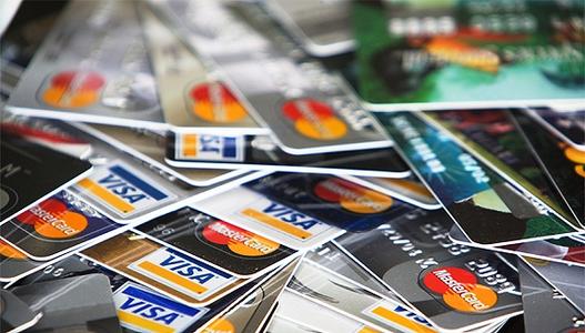 Visa和万事达卡或将推迟上调信用卡刷卡手续费的计划