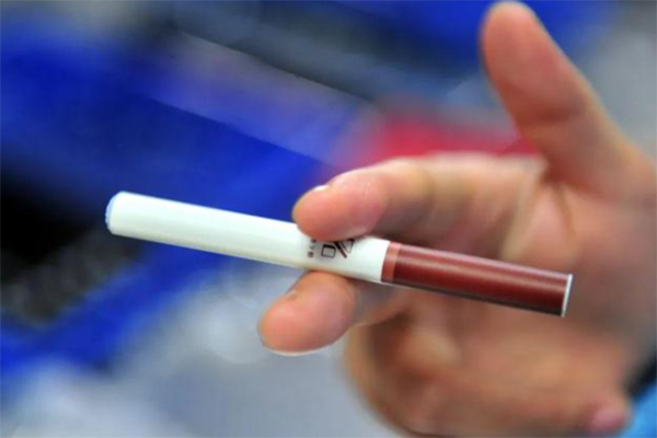 电子烟行业面临监管，龙头股出现暴跌