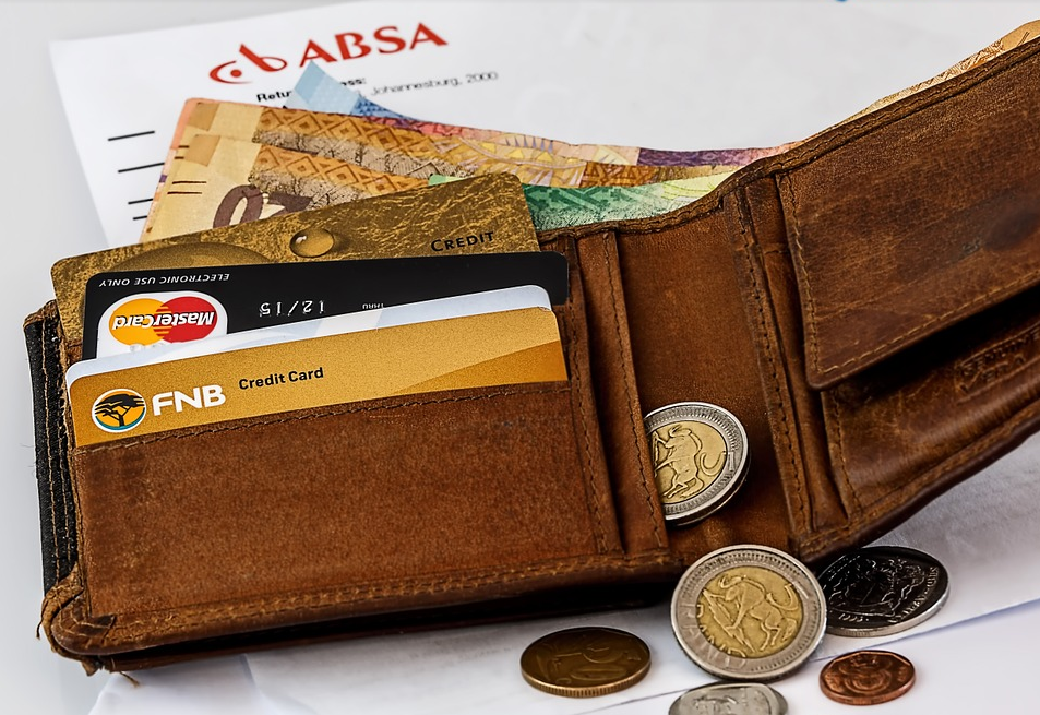 逾期几次不能贷款？信用卡逾期多久上征信？