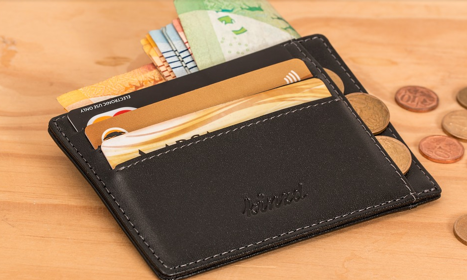 信用卡的钱怎么转到储蓄卡？信用卡怎么还款？