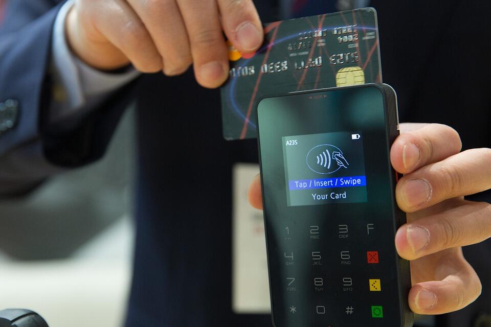 新手如何选择信用卡办理平台，信用卡平台哪个好呢？