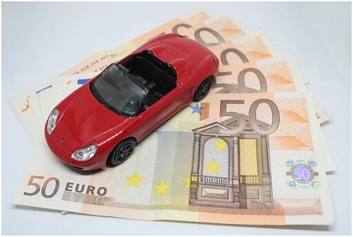 汽车保险哪家好一点？车险千万不要提前买？