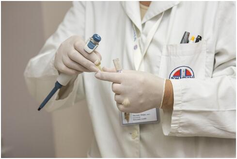 什么是医疗保险？医疗险和重疾险的区别是什么？商业保险有必要买吗？