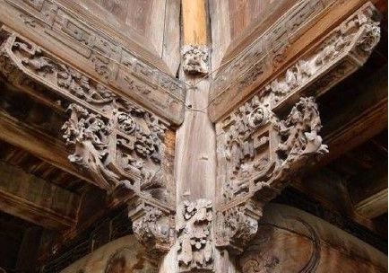 老人花21年将危房改成龙宫长啥样，中国古建筑有什么特点，古建筑有哪几种风格