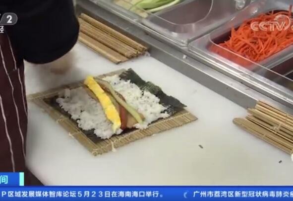 韩国紫菜包饭涨至一卷14元上涨了多少，紫菜包饭和寿司是什么关系呢，是一种吗？