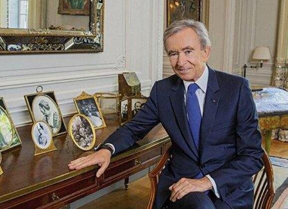 LV老板重返首富究竟是怎么做到的，LV老板是谁，奢侈品市场到底有多大