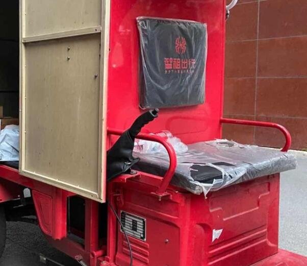 快递员真的月入过万吗，快递员一月到底能赚多少钱？