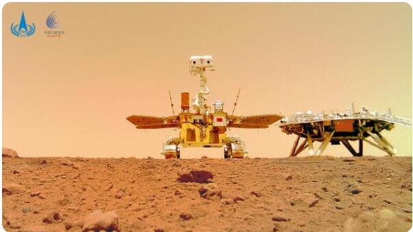 天问一号着陆火星首批科学影像图火星地表长啥样，天问一号还回地球吗及探索火星的意义