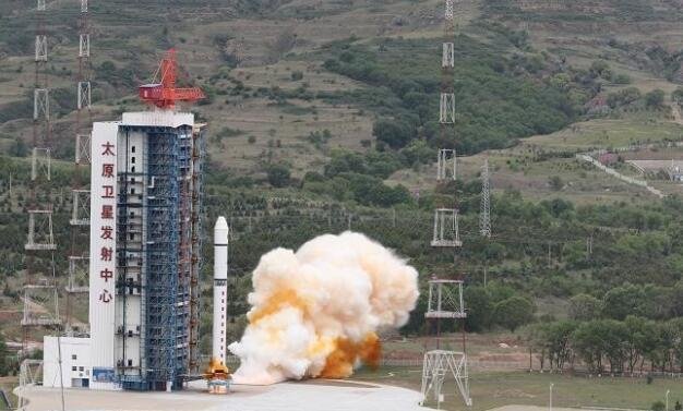 北京三号卫星成功发射具体作用是什么，人造卫星有哪些分类，人造卫星如何返回地球
