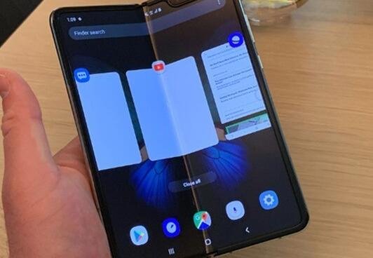 三星8月将推两款折叠屏手机，三星折叠屏手机怎么样，三星集团现在怎么样