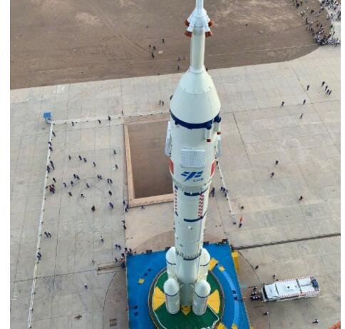 神舟十二号航天员乘组确定他们分别是谁，有什么过人之处，航天员是如何确定的