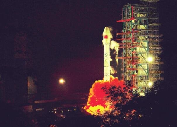 中国天链一号05星发射成功意味着什么，天链一号05星长啥样，天链系列中继卫星是干啥的