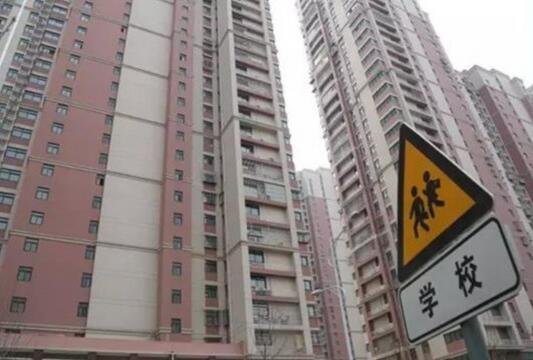 多地政策频出 学区房降温了吗，学区房为什么贵还有人买，学区房的缺点和优势是什么