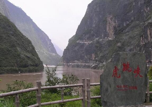 云南虎跳峡进入最佳观赏期，将会持续多久，虎跳峡的景点怎么样