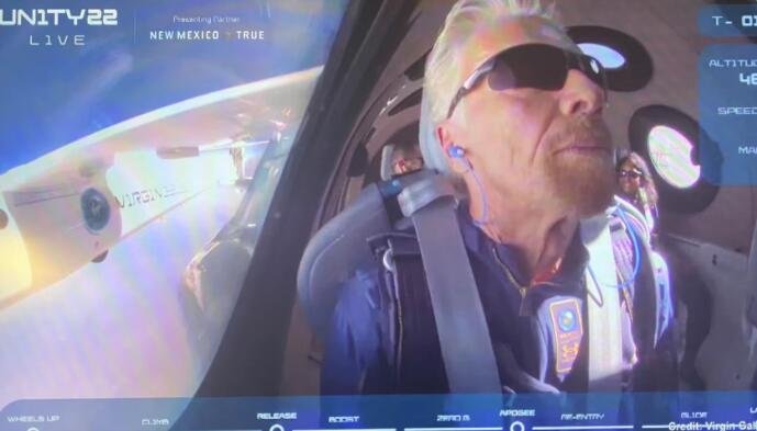 维珍银河71岁创始人成功上太空，具体情况如何，上太空对身体有什么影响