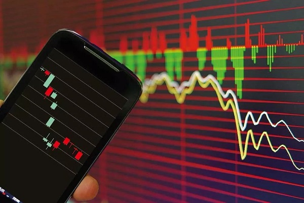 出现大阴线意味着什么？是买还是卖？