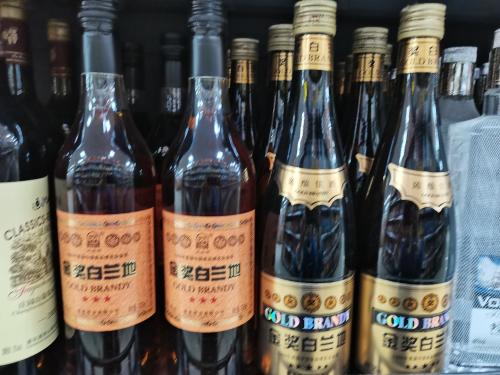 A股暴跌 各类“茅”都趴下了能抄底吗