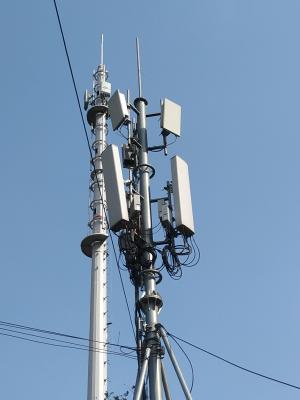 三大指数回暖 钠离子电池概念表现强势