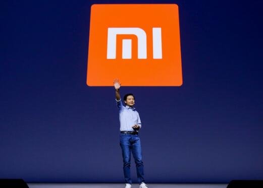 雷军庆祝小米入选世界500强，小米为什么会这么成功，雷军目前的身价是多少