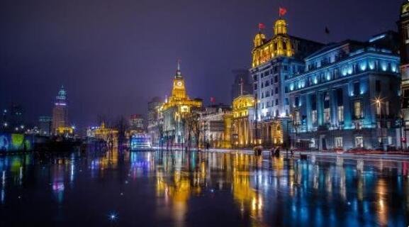 全国有7个超大城市14个特大城市，上海吸引人的原因是什么？