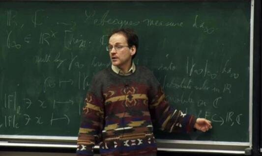 世界级数学家加入华为，华为作为电子产品制造商，为什么要召集数学家？对企业有什么帮助？