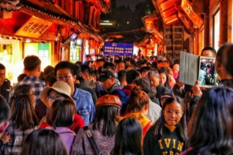 文旅部:今年国庆节游客人数会增加，国庆旅游需要注意的事项有哪些？