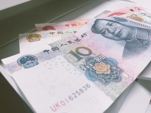 午评：三大指数集体收跌 储能概念板块活跃