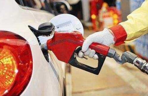 油价已暴涨60%，油价暴涨背后的原因是什么？为什么油价会暴涨？