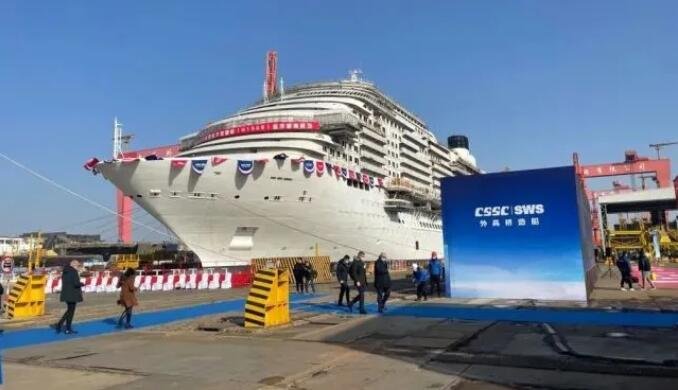 国产大型邮轮起浮，大型游轮相关知识内容，大型游轮旅游的的优势是什么？