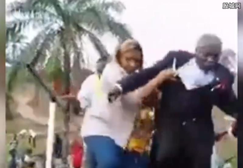 刚果金桥梁坍塌